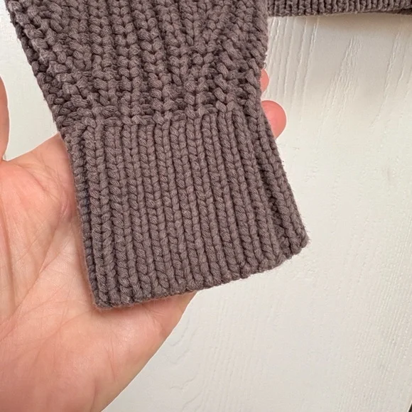 Everlane Cotton Cardigan - Picture 10 of 11